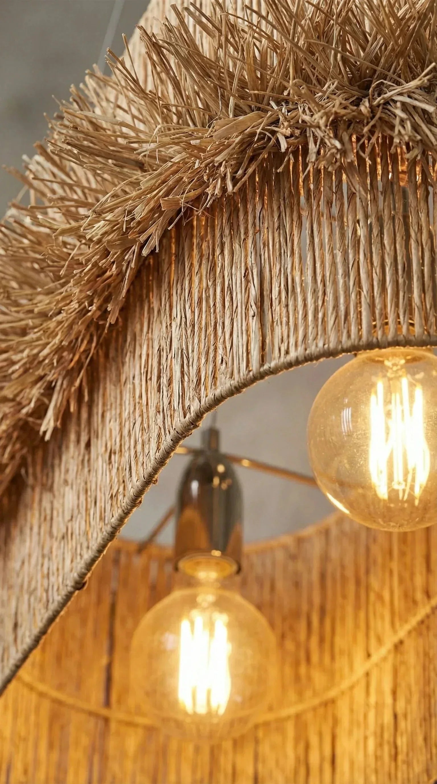 Luminária Pendente Fio de Buriti Aura Oval - Ateliê MMassuci
